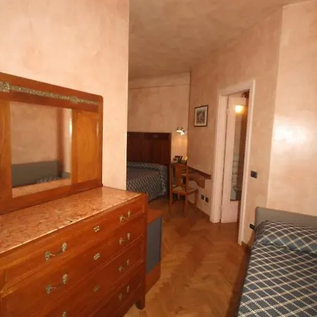 La Pietra Hotel 3*