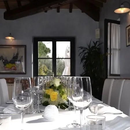 La Pietra Hotel