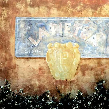 La Pietra Hotel 3*