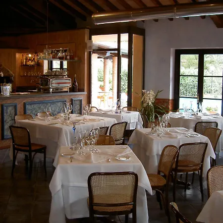 La Pietra Hotel 3*
