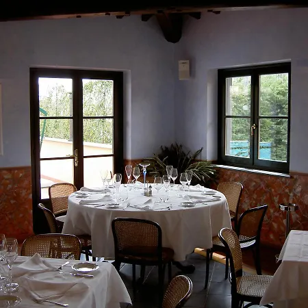 Hotel La Pietra Fosdinovo