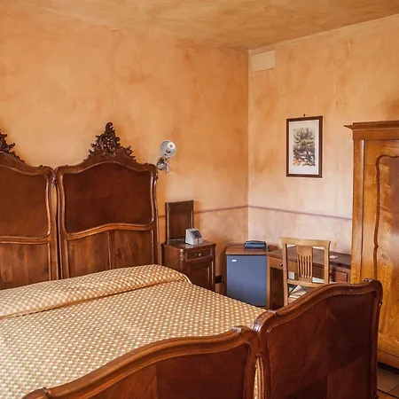 La Pietra 3*