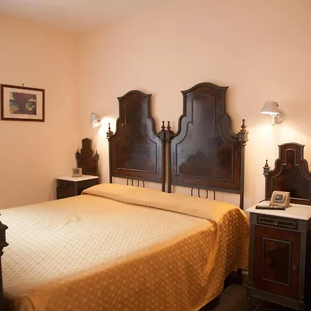 Hotel La Pietra Fosdinovo