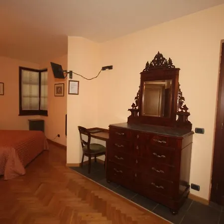 La Pietra 3*