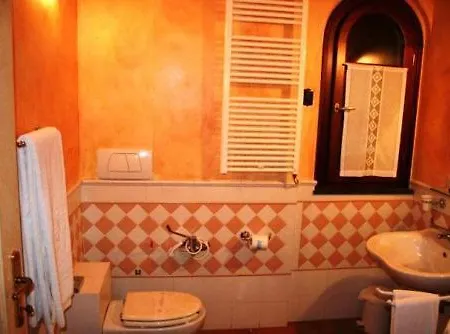 La Pietra Hotel