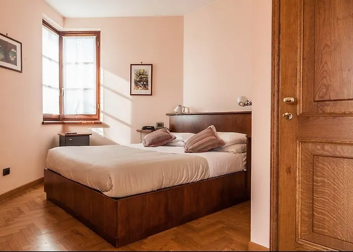 فندق La Pietra 3*