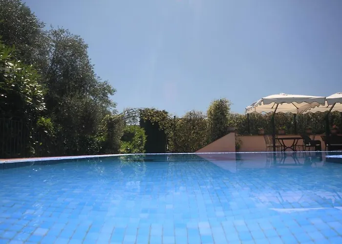 فندق La Pietra 3*