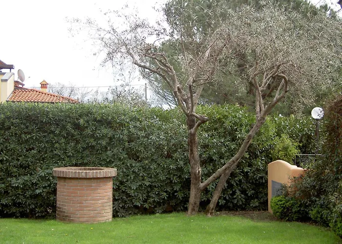 La Pietra فندق 3*