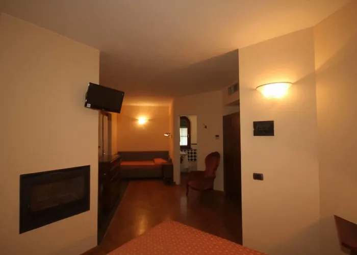 La Pietra 3*